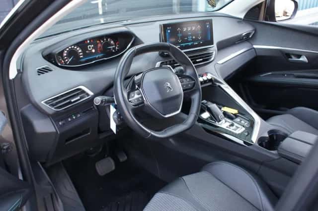 Peugeot 3008 (2021) thumbnail 6
