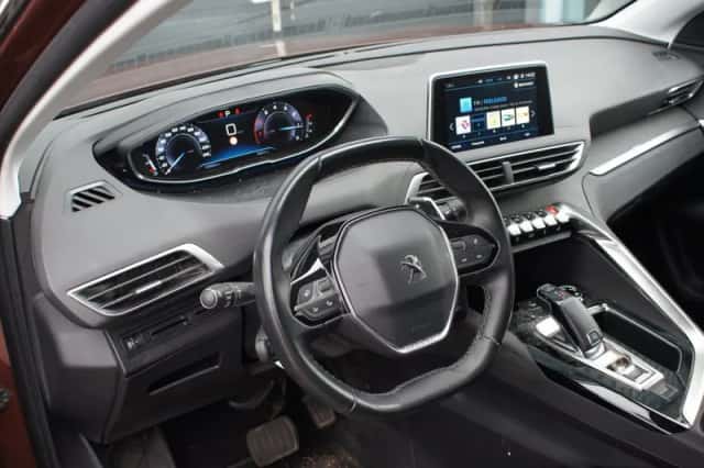 Peugeot 3008 (2019) thumbnail 4