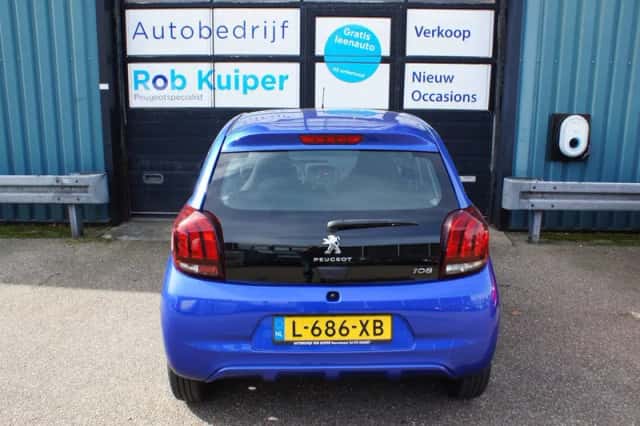 Peugeot 108 (2021) thumbnail 3
