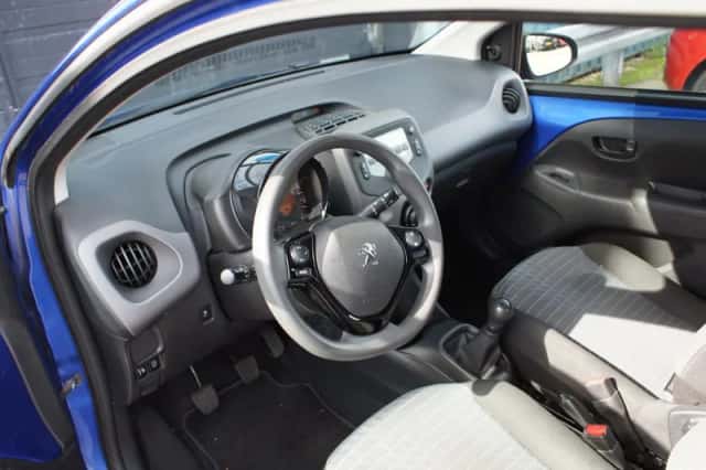 Peugeot 108 (2021) thumbnail 5