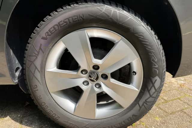 Škoda Kamiq (2024) thumbnail 5