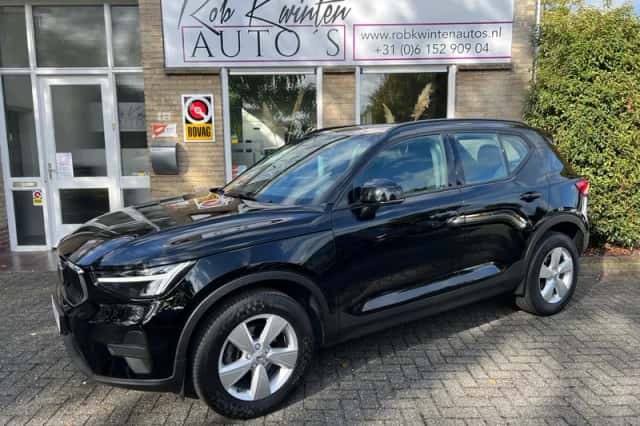 Volvo XC40 (2022) thumbnail 2