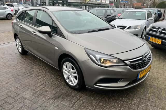 Opel Astra (2017) thumbnail 6