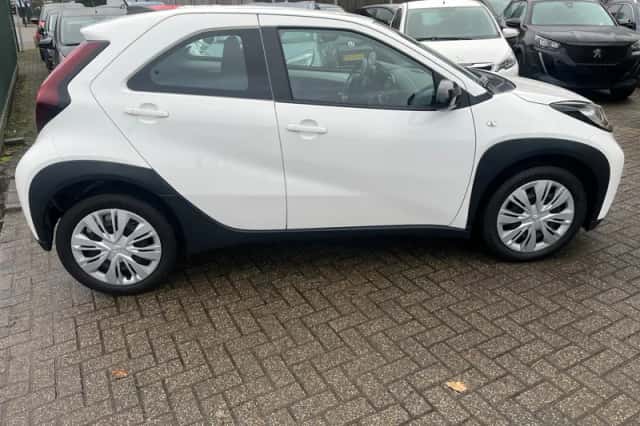 Toyota Aygo X (2022) thumbnail 6