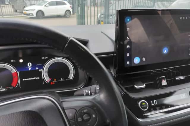 Toyota Corolla (2024) thumbnail 6