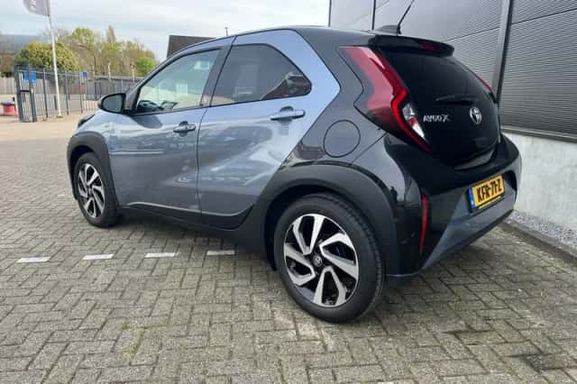 Toyota Aygo X (2024) thumbnail 3