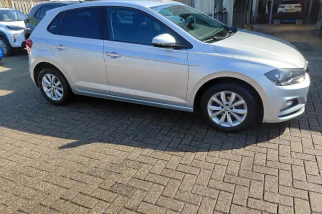Volkswagen Polo (2019) thumbnail 2