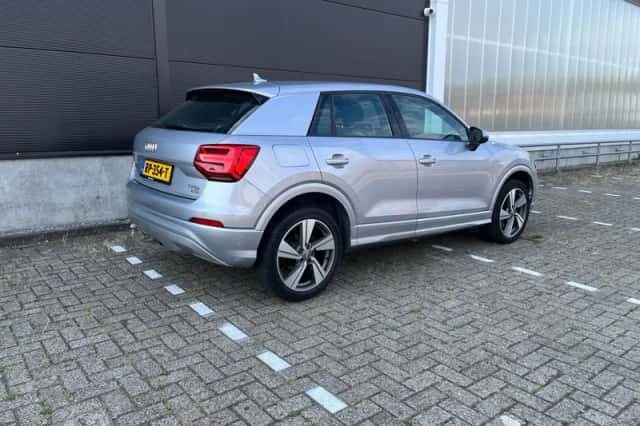 Audi Q2 (2018) thumbnail 5