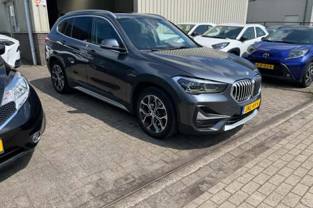 BMW X1 (2020) thumbnail 2