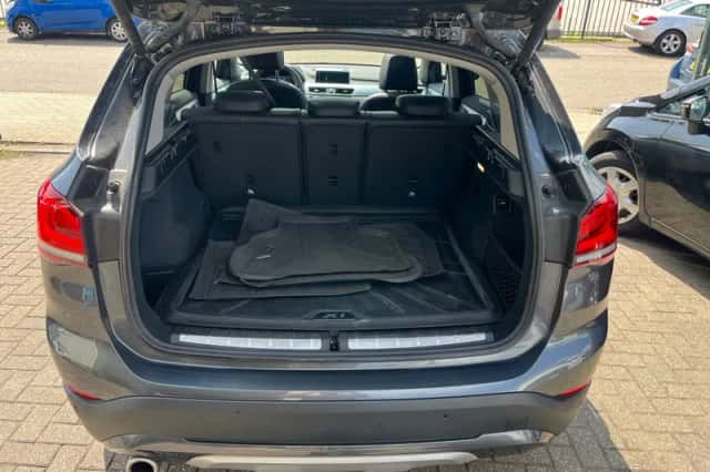 BMW X1 (2020) thumbnail 5