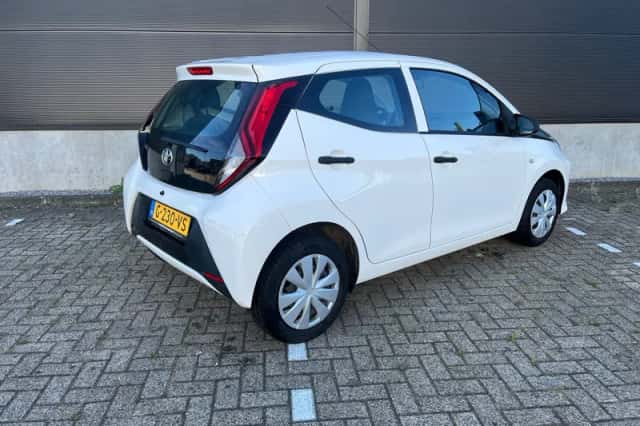 Toyota Aygo (2019) thumbnail 4
