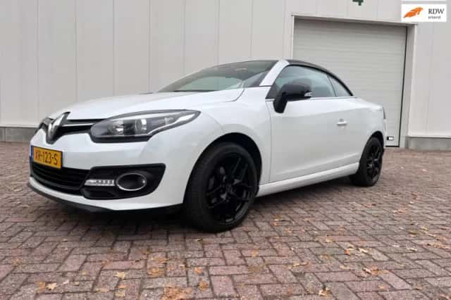Renault Mégane (2014) thumbnail 1
