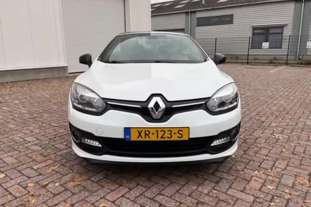 Renault Mégane (2014) thumbnail 2