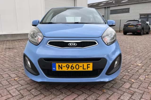 Kia Picanto (2012) thumbnail 2