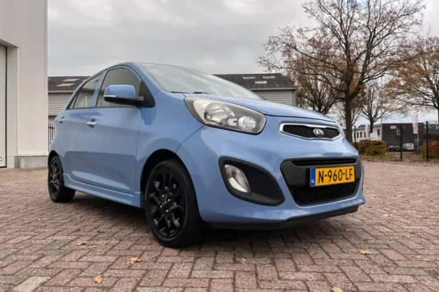 Kia Picanto (2012) thumbnail 3