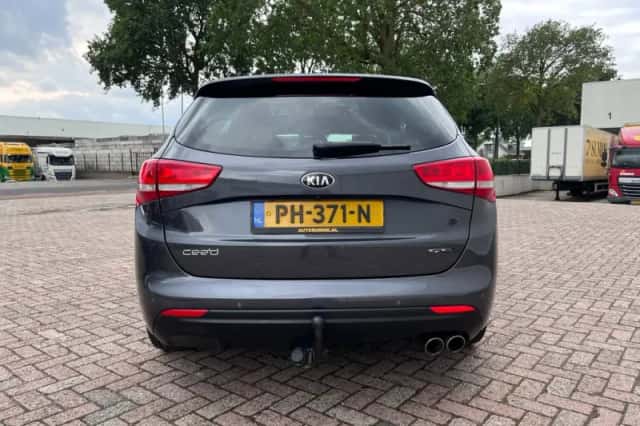 Kia Ceed (2017) thumbnail 6