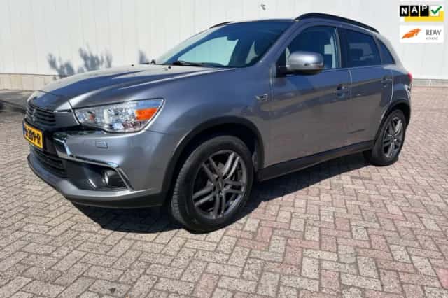 Mitsubishi ASX (2017) thumbnail 1