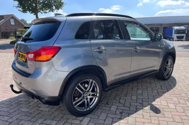 Mitsubishi ASX (2017) thumbnail 5