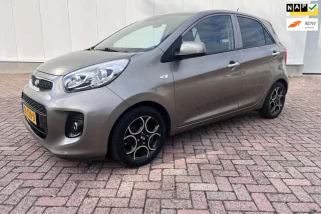 Kia Picanto (2015) thumbnail 1