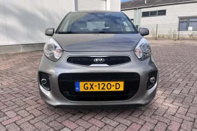 Kia Picanto (2015) thumbnail 2
