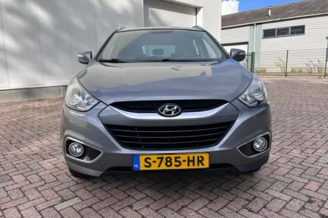 Hyundai ix35 (2013) thumbnail 2