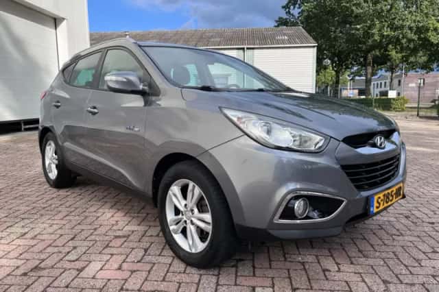 Hyundai ix35 (2013) thumbnail 3