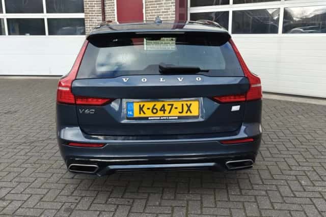 Volvo V60 (2021) thumbnail 6