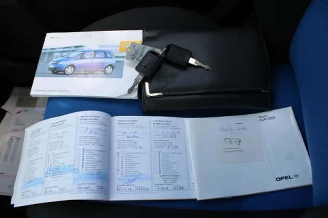 Opel Meriva (2004) thumbnail 4