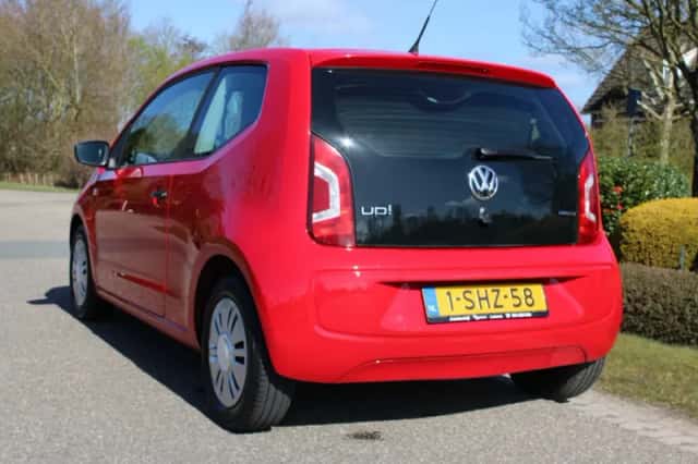 Volkswagen Up! (2013) thumbnail 2