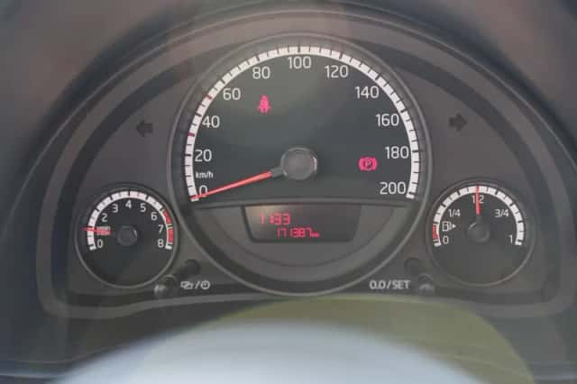 Volkswagen Up! (2013) thumbnail 4