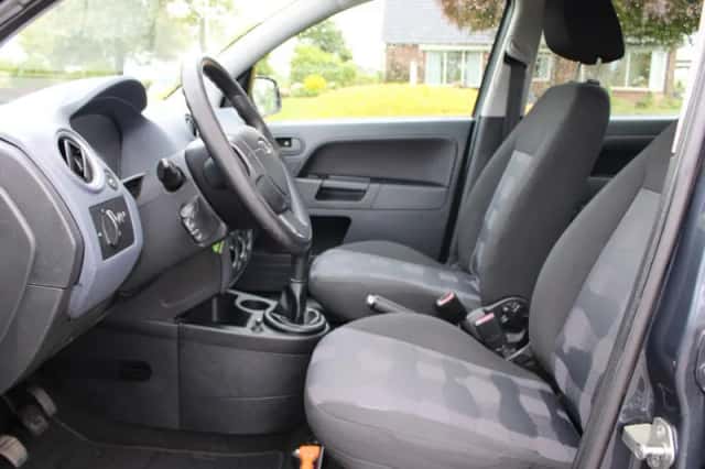 Ford Fusion (2011) thumbnail 4