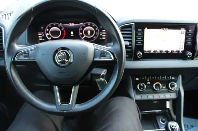 Škoda Karoq (2019) thumbnail 4