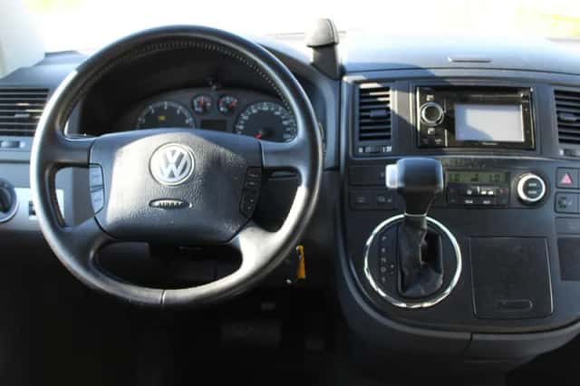 Volkswagen Multivan (2006) thumbnail 4
