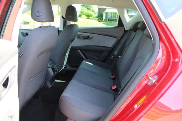 SEAT Leon (2017) thumbnail 5