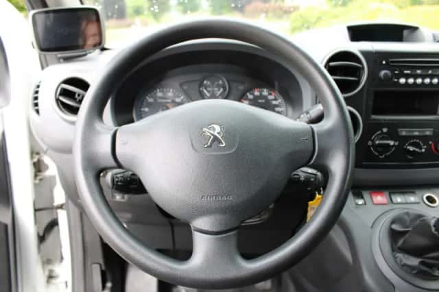 Peugeot Partner (2018) thumbnail 5