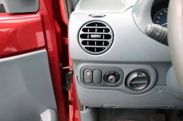 Renault Kangoo (2001) thumbnail 6