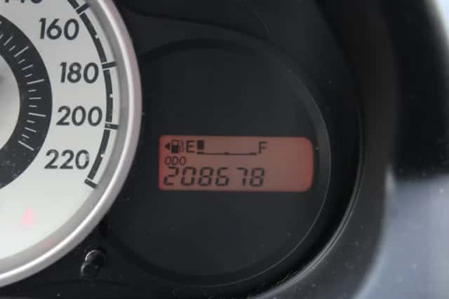 Mazda 2 (2010) thumbnail 4