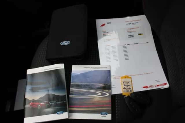Ford Kuga (2020) thumbnail 3