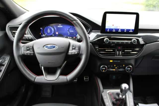 Ford Kuga (2020) thumbnail 6