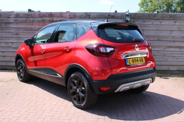 Renault Captur (2018) thumbnail 2