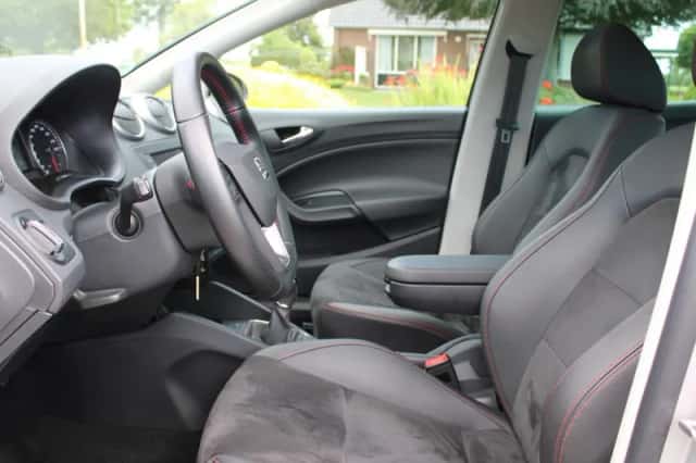 SEAT Ibiza (2017) thumbnail 5