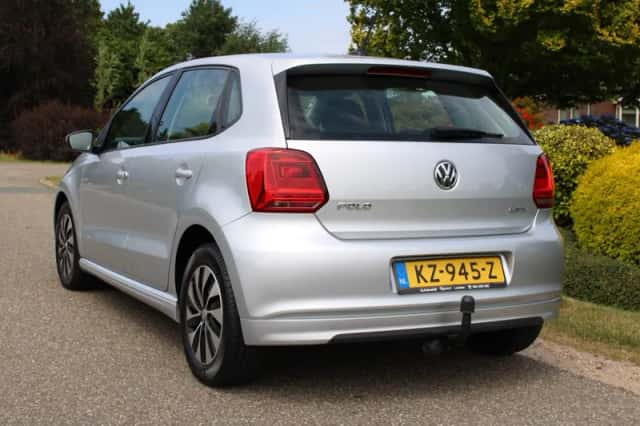 Volkswagen Polo (2017) thumbnail 2