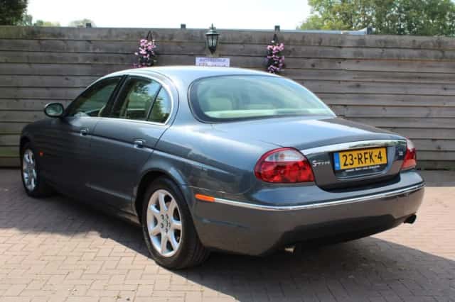 Jaguar S-Type (2005) thumbnail 2