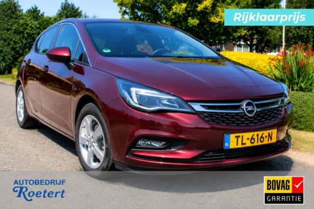 Opel Astra (2018) thumbnail 1