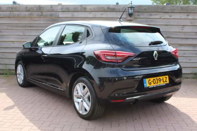 Renault Clio (2019) thumbnail 2