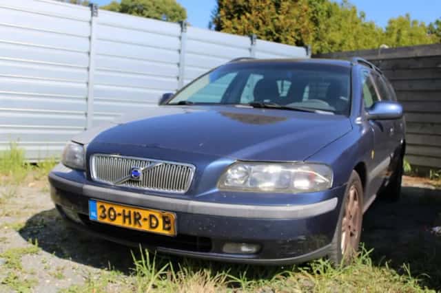 Volvo V70 (2001) thumbnail 1