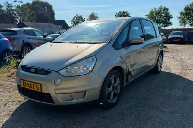 Ford S-Max (2009) thumbnail 1