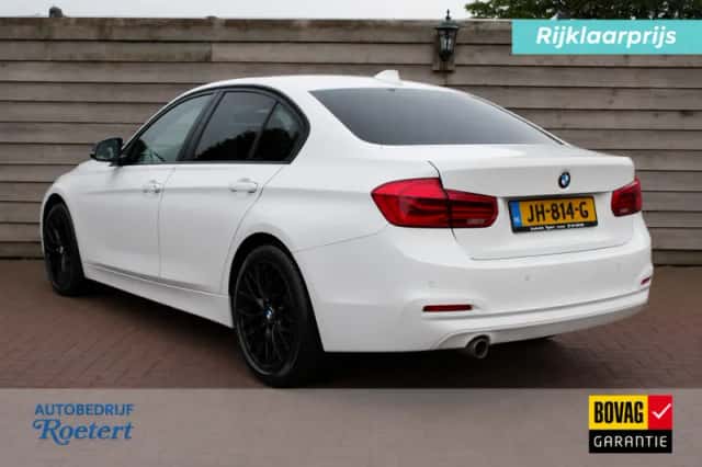 BMW 3-Serie (2015) thumbnail 2