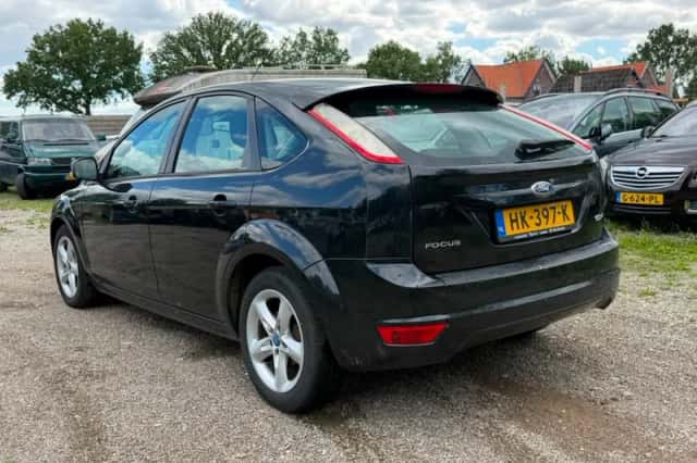 Ford Focus (2010) thumbnail 4