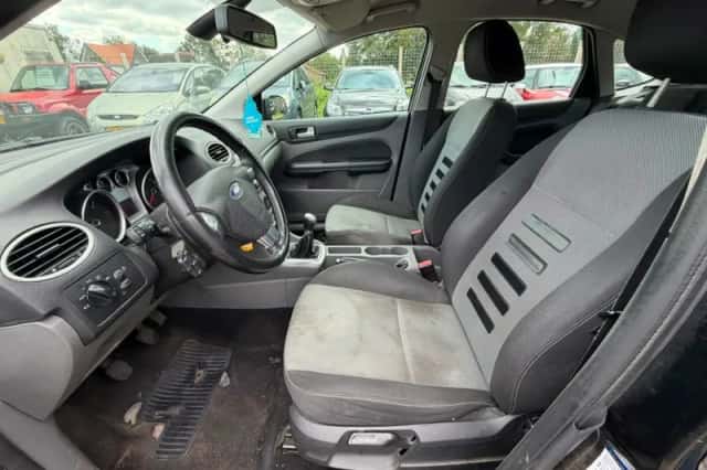 Ford Focus (2010) thumbnail 5